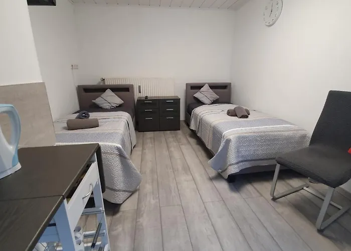 Neuburg Apartment Am Schloss